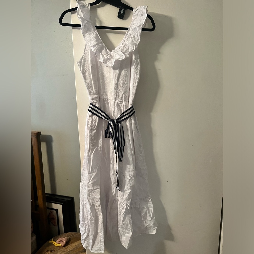Chic White Maxi Dress with Black Belt
